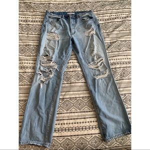 Garage Distressed 90’s Boyfriend Jeans